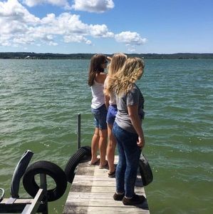 Meet your Posher, Maria